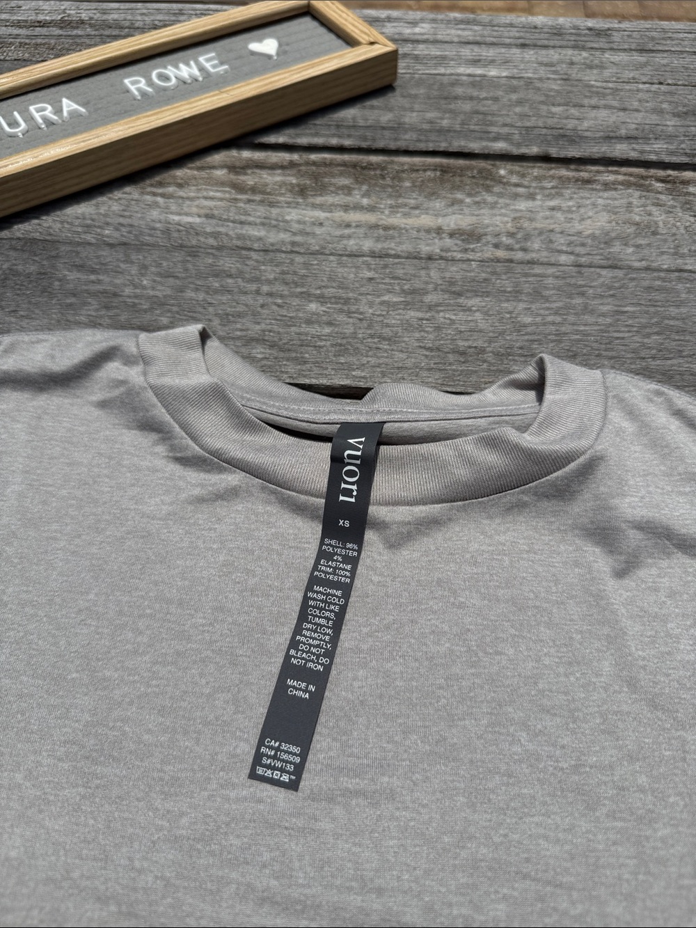 VUORI Daydream Crew Long Sleeve Light Heather Grey Women's Size XS NWT - Picture 5 of 6